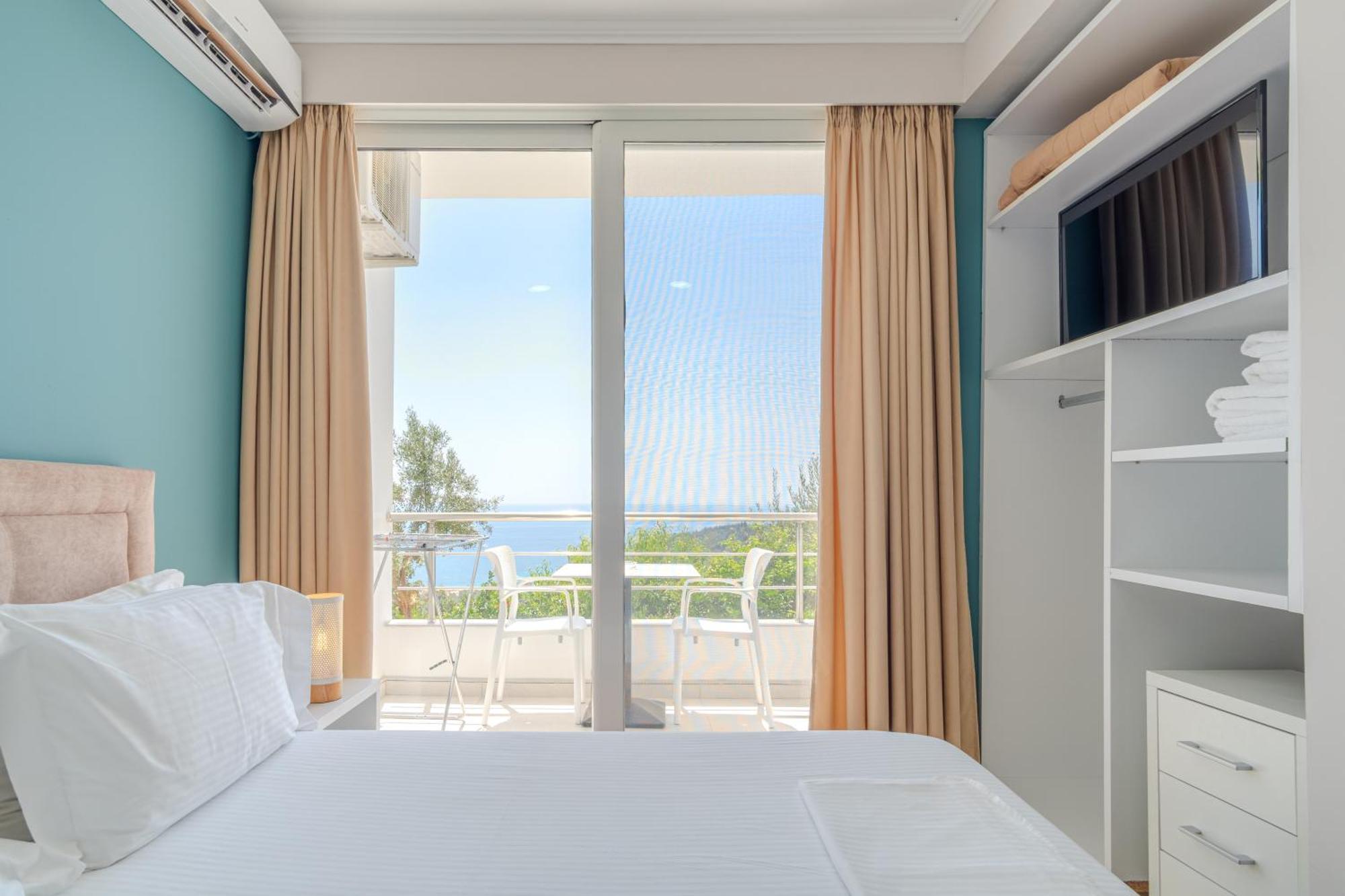Aphrodite'S Garden Himare Exterior photo