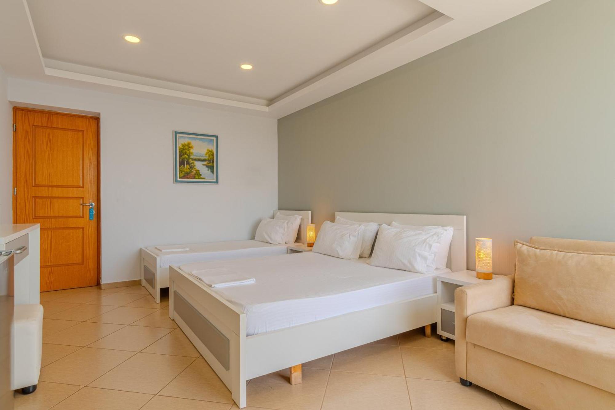 Aphrodite'S Garden Himare Exterior photo