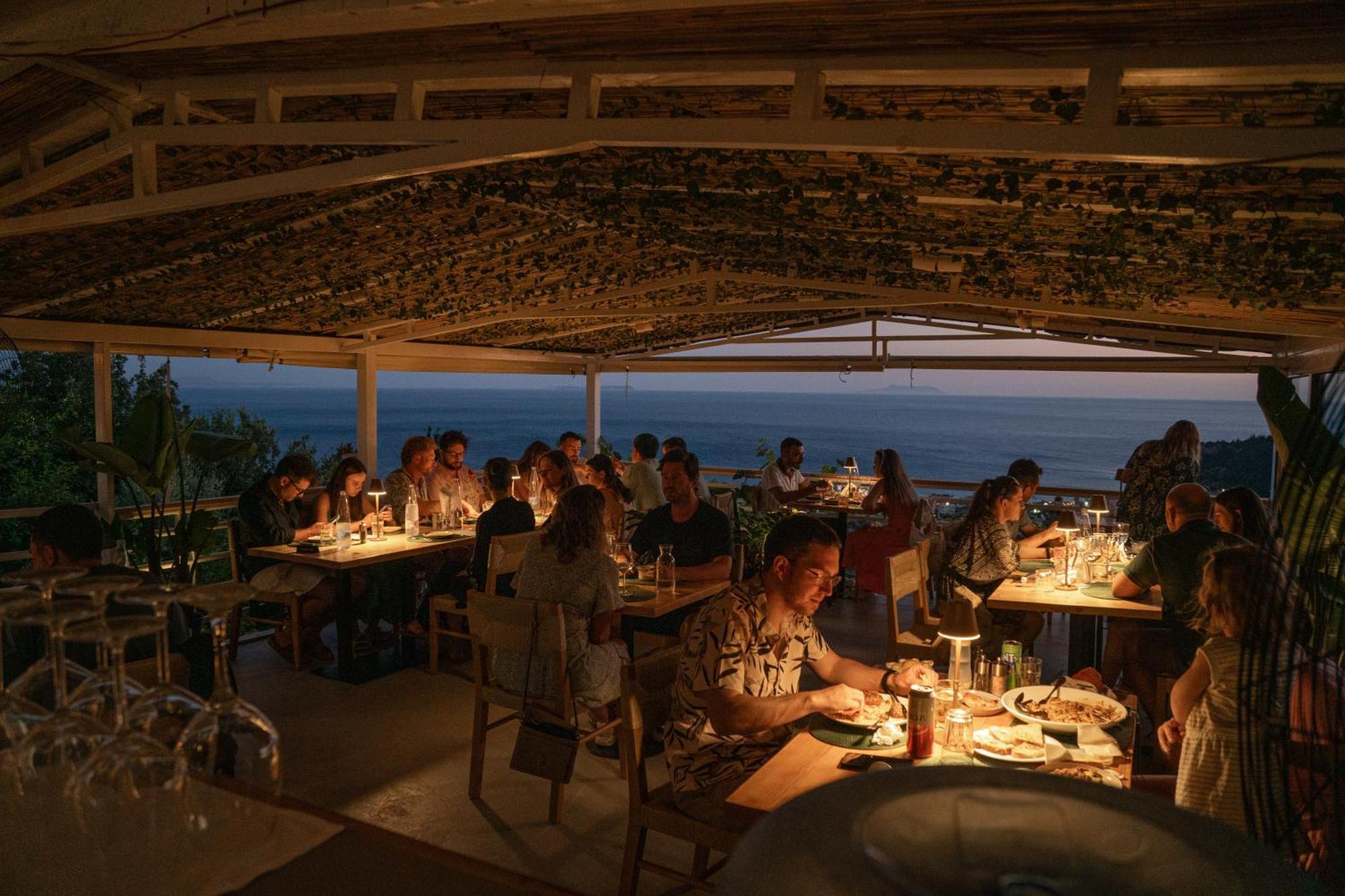 Aphrodite'S Garden Himare Exterior photo